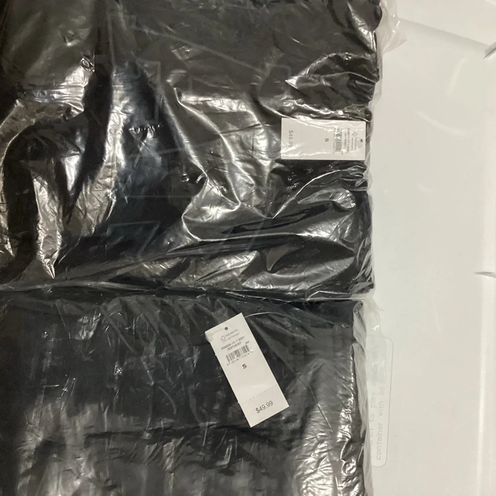 GAP Men’s Black Zip Hoodie and Joggers Set MSRP $100 Size S - Picture 4 of 4